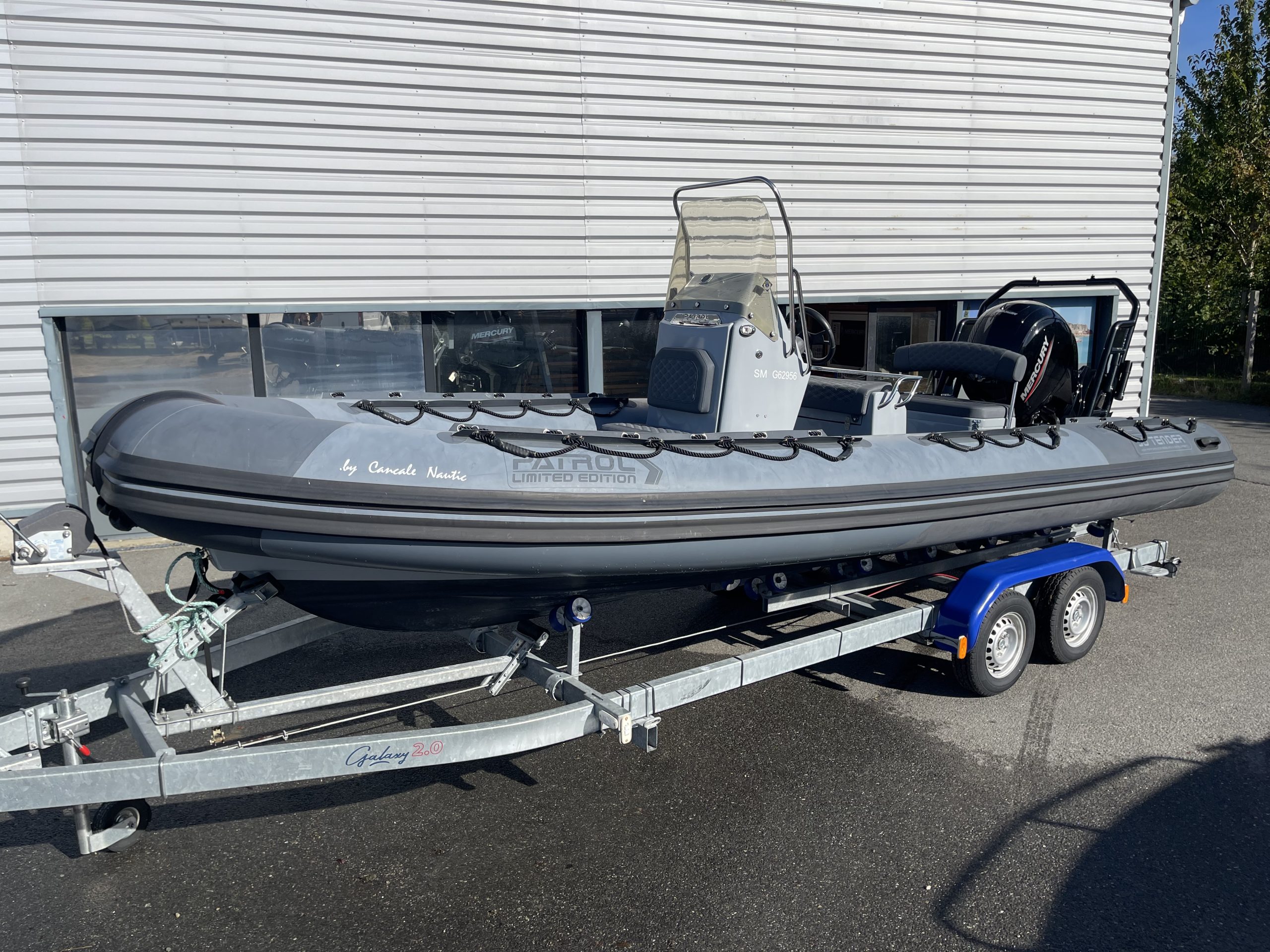 Semi rigide hypalon 3d tender 650 patrol 150cv Mercury 26h